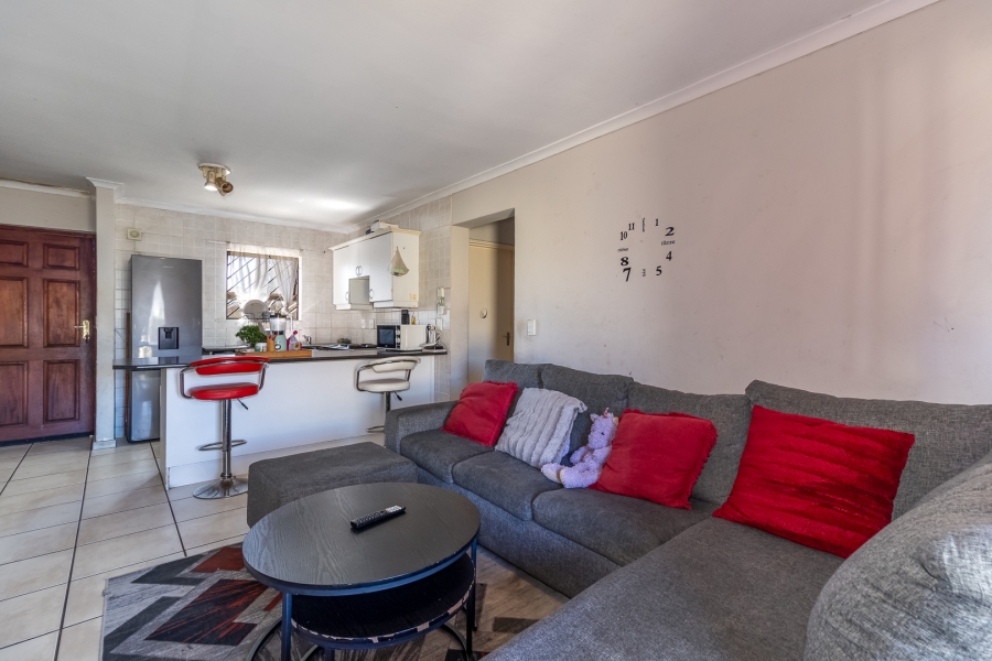 2 Bedroom Property for Sale in Guldenland Western Cape